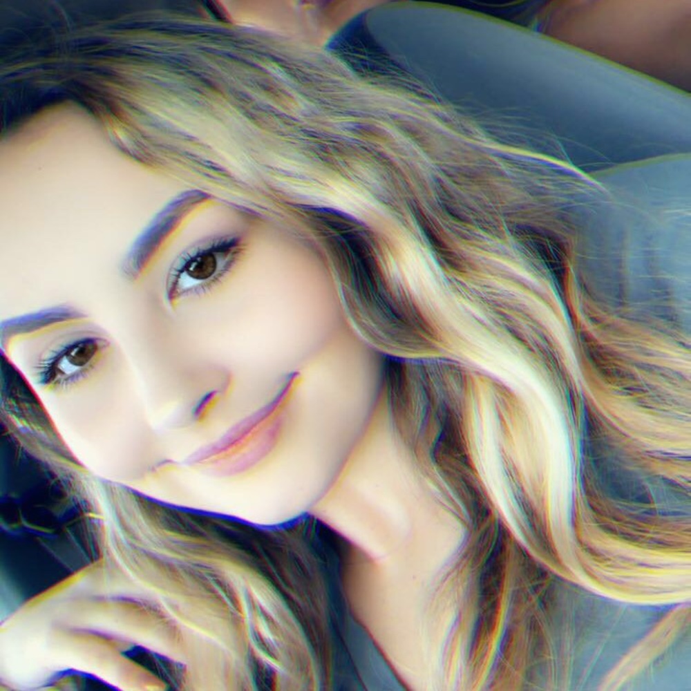 Meet your Posher, Hannah